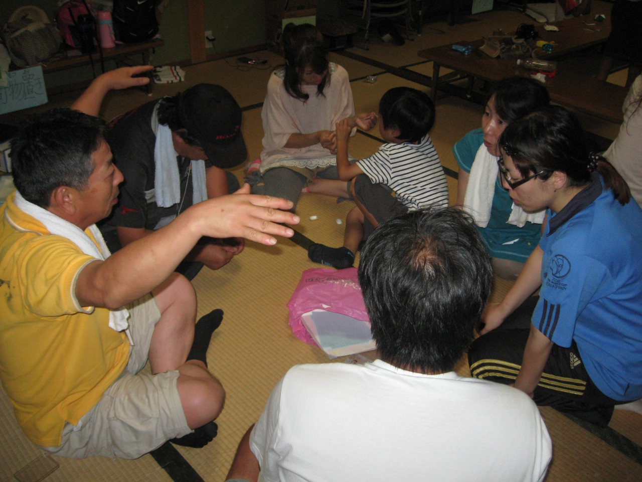 2012年 岩座神自然学校 - 公会堂の中