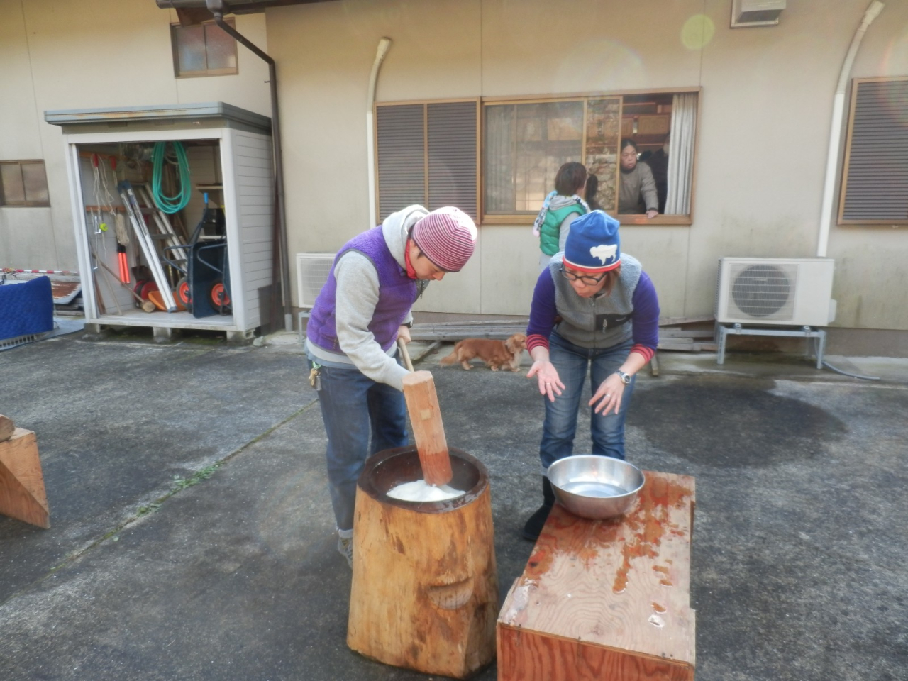 2012年 餅搗き大会・注連縄作り教室 - おっかなびっくり