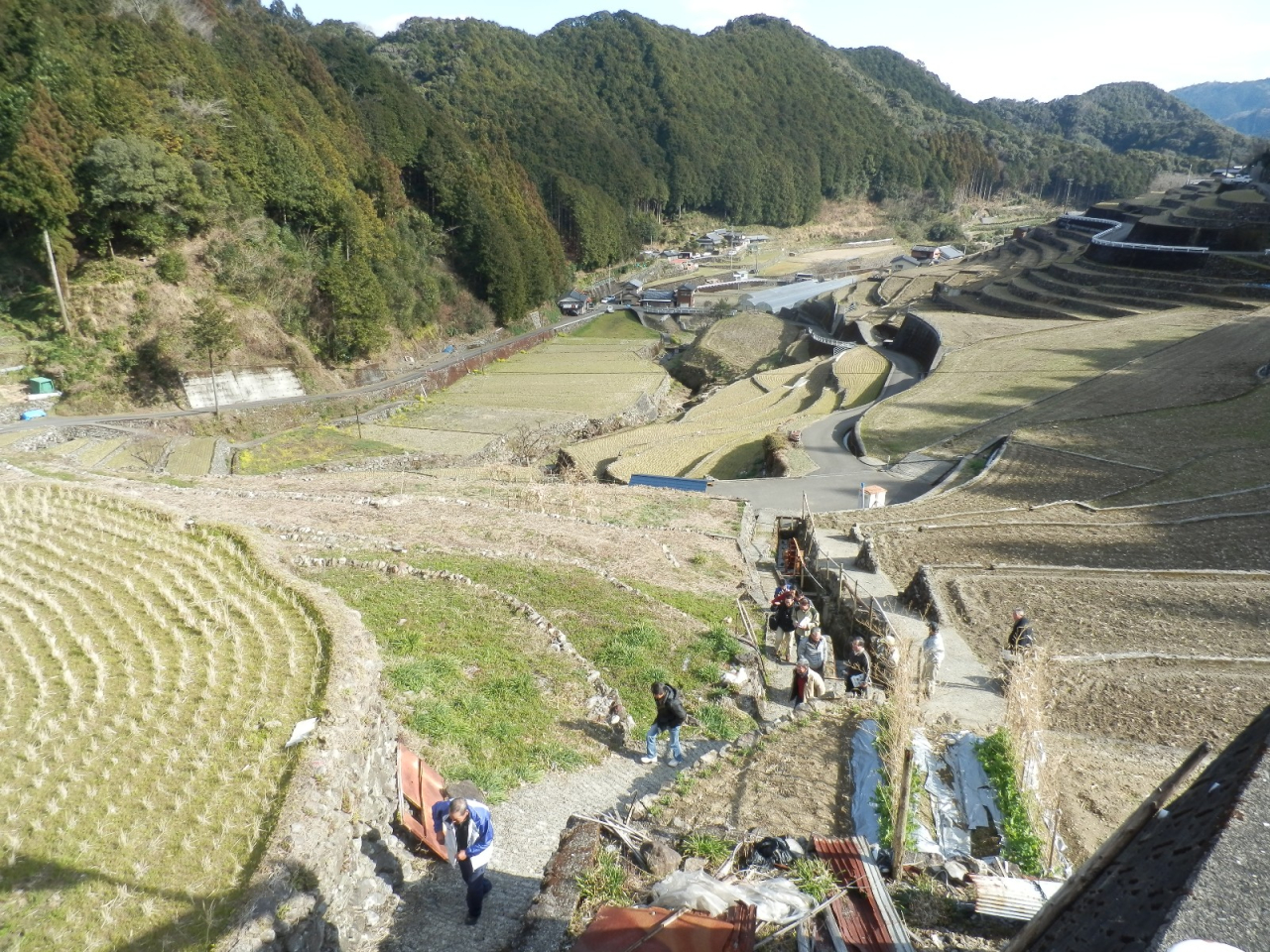 2013年 高知県貝ノ川の棚田を訪問 - かなり登ってきた