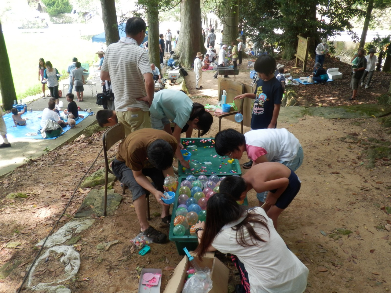 2013年 岩座神自然学校・案山子祭 - ヨーヨー釣りコーナー