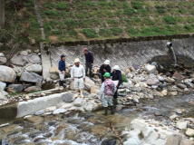 2014年4月5日 河川工事の下見 - 用水取水口を確認