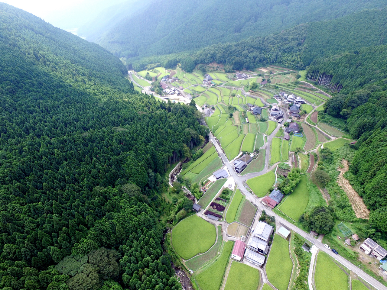 2016年8月 ドローン空撮 - 岩座神