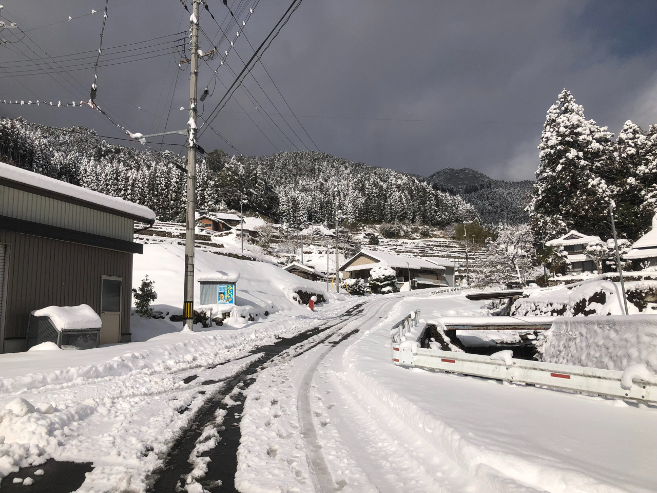 2023年1月25日 雪 - 岩座神のメインストリート