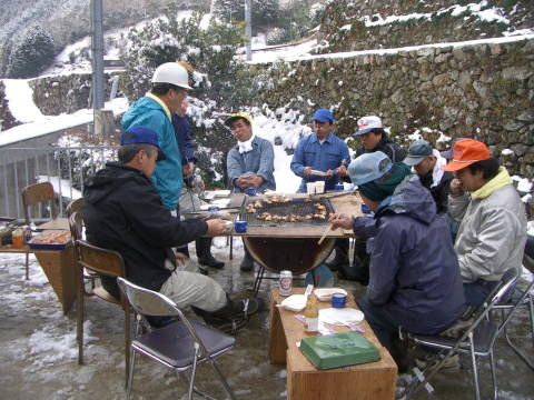 絵日記 2006-02-05 鹿柵点検 - 慰労