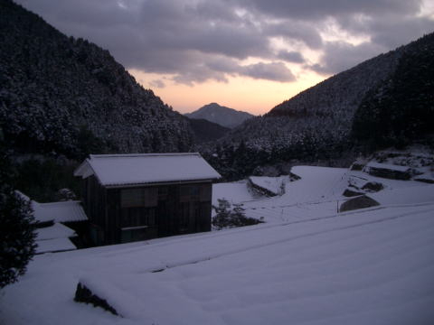 絵日記 2006-12-29 雪の夕景