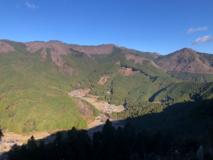 千ヶ峰とクラインガルテン岩座神