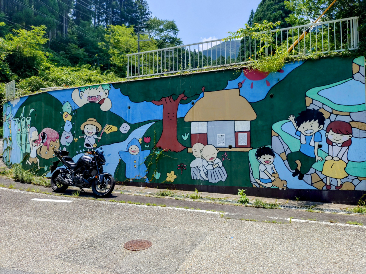 岩座神の壁画
