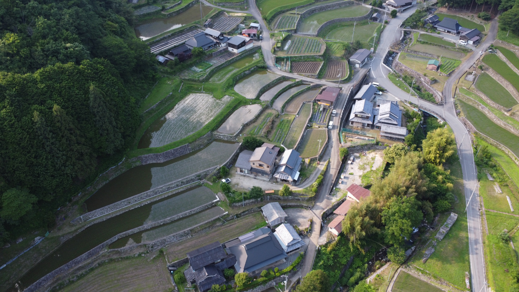 岩座神南部